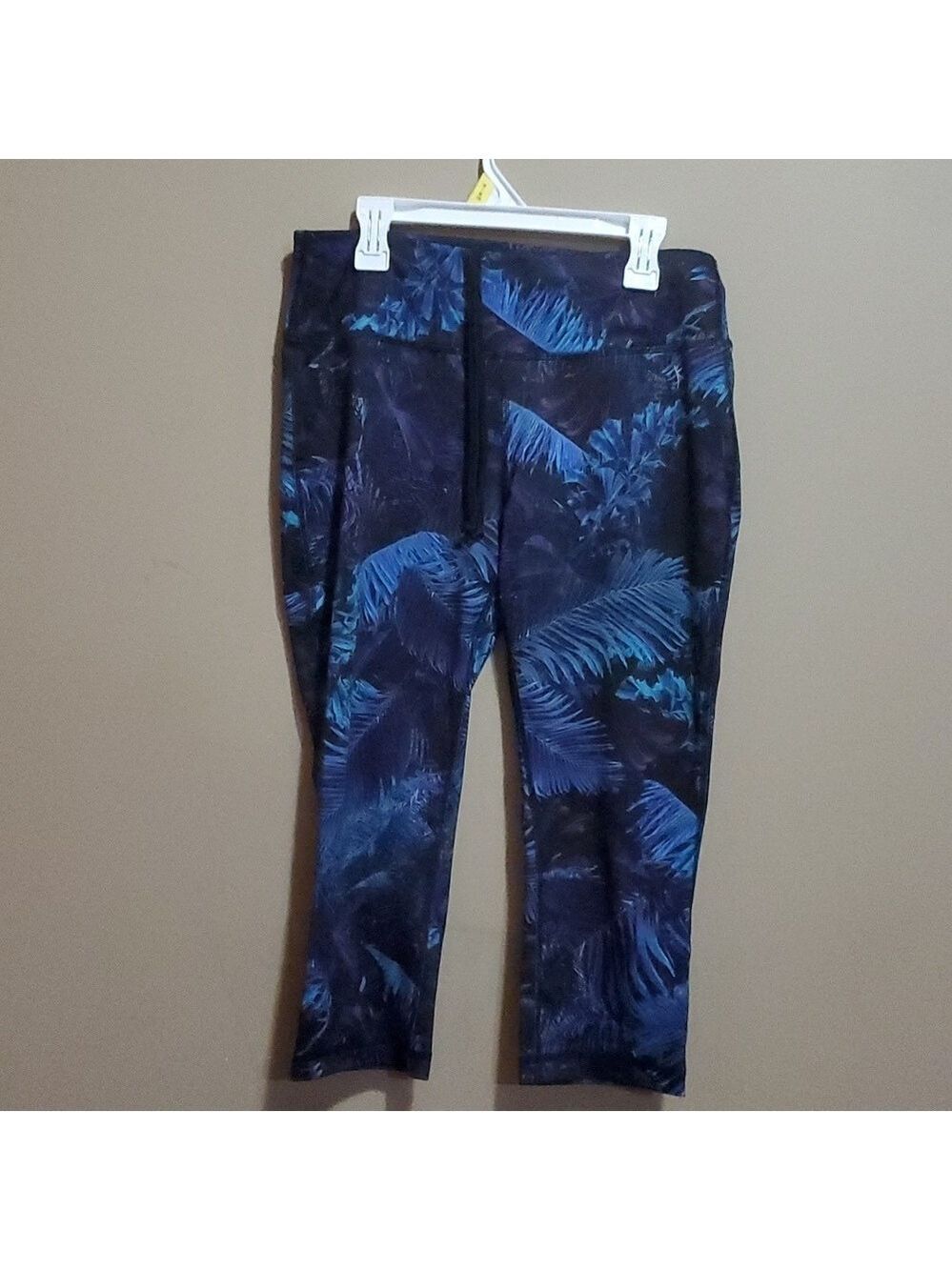 Danskin now leggings size small